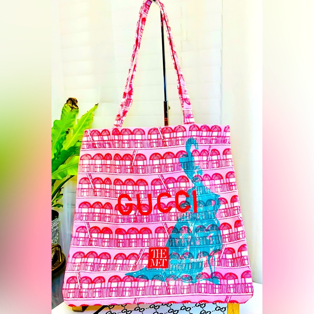 Gucci Pink Canvas Tote Bag with Red Logo & Art Print – The Met Museum